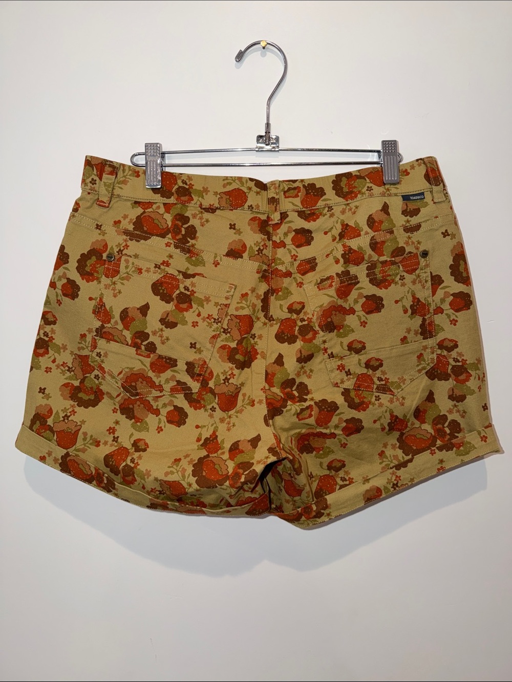 Toad&Co Tan Organic Cotton Shorts Earthworks Red Floral Women’s Size 8 - Picture 2 of 9